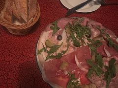 -羽深肉铺 Steak & Wine
