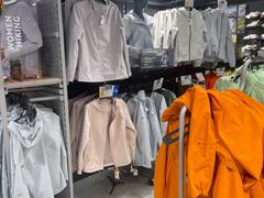 -迪卡侬(环球港店)