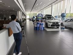 -北京中升宝辉宝马4S店