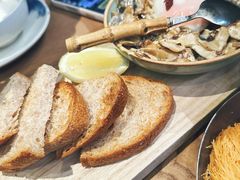 滇南杂菌配酸面包-山野板扎·云贵川Bistro(上海首店)