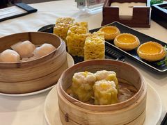 蟹黄干蒸烧卖-白天鹅宾馆-宏图府餐厅