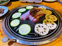 -唯成•韩国炭火烤肉 유성고기
