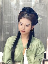 -一揽芳华汉服旗袍体验馆(拙政园店)