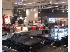 -东荟城名店仓
