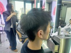 -藤野造型烫发染发