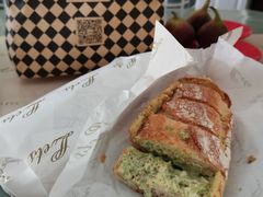 芥末飞鱼籽法棍-Let's Taipei 非常烘焙(太古里店)