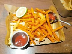 -鹿萤季·营地小馆(皇后公园店)