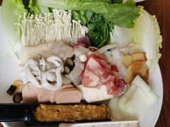 -樾餐厅泰式海鲜火锅(民歌湖店)
