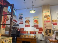 -柳州肥姨妈大骨螺蛳粉(老闵行店)