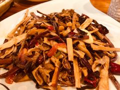 -小厨子私房菜·云南美食店