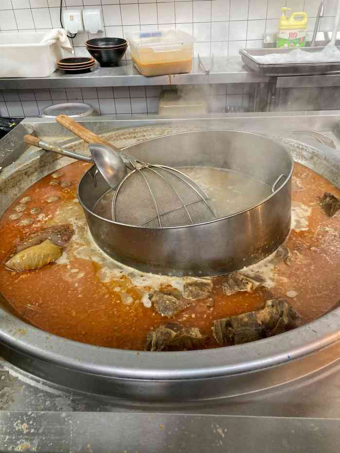 瞪眼牛煎包大锅牛肉汤(佘山宝乐汇店)