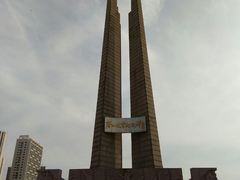 -唐山抗震纪念碑广场
