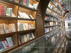 -钟书阁