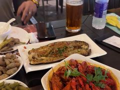 -喷泉广场餐厅·宵夜·海鲜烧烤大排档(长隆企鹅酒店)