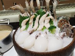 -红鼎豆捞·非遗鲍皇汤火锅(宝丰路店)