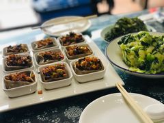 -王村姑老土炕莜面村(桥东店)