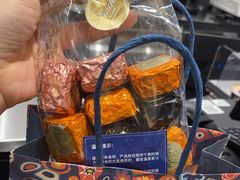 -VENCHI 闻绮(上海佛罗伦萨小镇店)