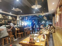 大堂-木屋烧烤(岗顶二店)