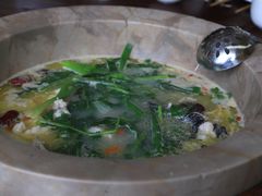 -姚记抚仙湖石锅鱼庄