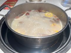 北京烤鸭加黑胡椒猪肚鸭架锅-三人行骨头王火锅(长寿店)
