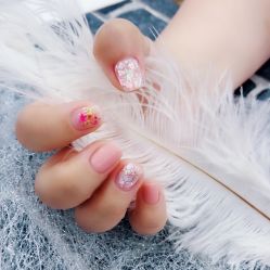 -艾薇美甲美睫