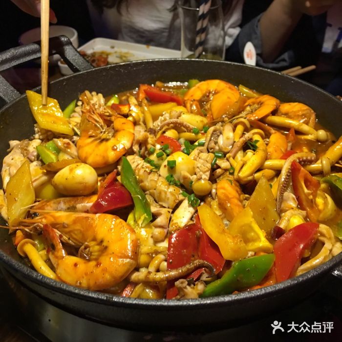 寻蟹记肉蟹煲(开发区安盛店)鲜虾鱿鱼煲图片 第1张