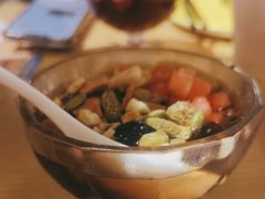 -渝信川菜 · 川味家常菜(财富购物中心店)