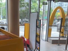 -麦当劳(北苑秋实路店)