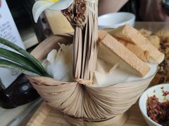 -啰啰冰屋(景洪总店)