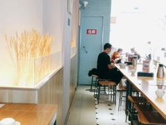 用餐区-秦关面道(世博店)