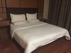 -全季酒店(上海徐家汇宜山路店)