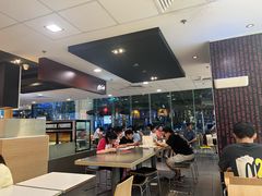 -麦当劳(假日广场店)