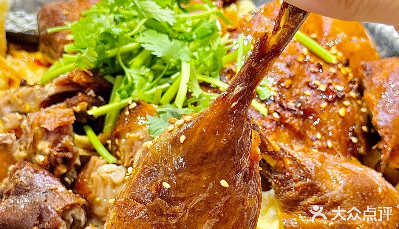🍲爱吃螺狮粉的有福了，螺狮粉火锅一次爽到够💕