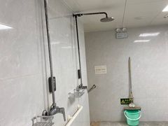 -四十四中游泳馆