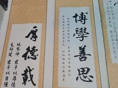 -荒岛实景沉浸密室(江汉路1店)