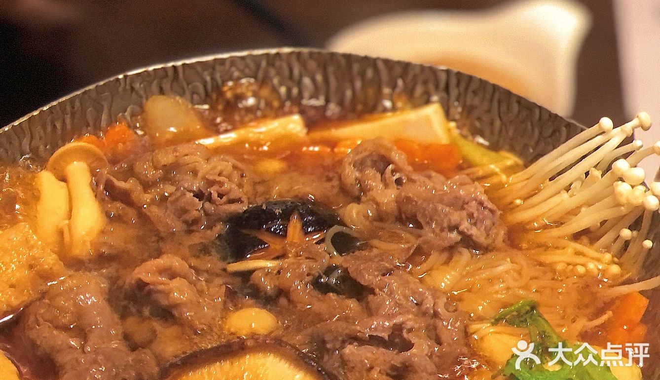 秋天来亿口寿喜锅