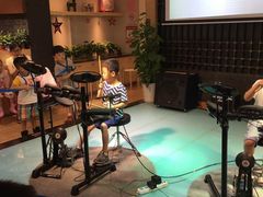 -IN-SHOW音秀音乐艺术中心 架子鼓钢琴(大宁校区)