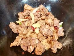 -哈尔滨烧烤·山河村铁锅炖(交大店)