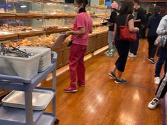 面包甜点陈列柜-新侨三宝乐面包店(崇文门店)