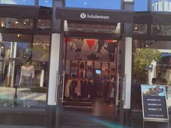 -lululemon(比斯特购物村店)