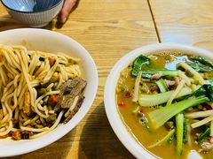 -牛八宝桂林米粉(八里庄店)