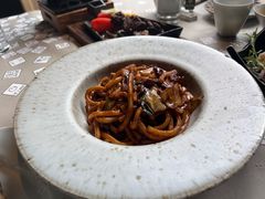 -穹六人间 people 6(岳阳路店)