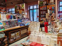 -新华书店(永安路店)