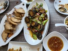 -今鲜源大酒店·海鲜锅贴青岛菜(新湛路店)