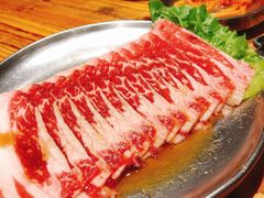 调味牛五花-青瓦炭韩潮烤肉(花园道店)
