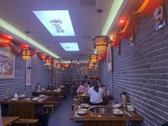 大堂-曹丞相·地锅鸡·地锅鱼(武林店)