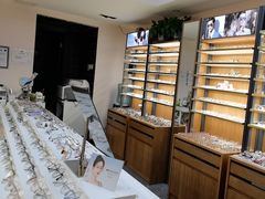 -优医视平价眼镜超市蔡司依视路折扣(小马厂店)