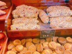-小飞象面包公社(珠江路金鹰店)