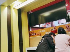 -麦当劳(呼市新华东街店)