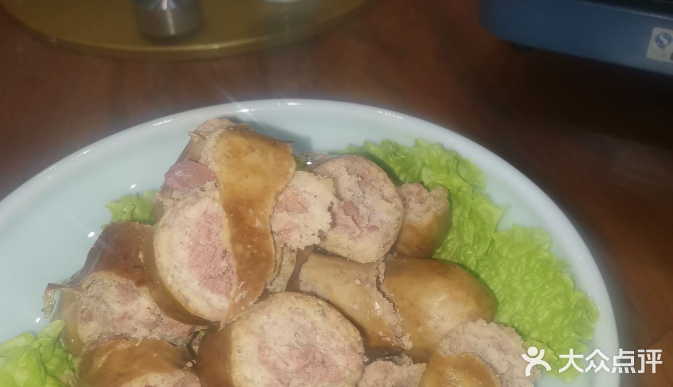 兴福镇“幸福镇”上的餐饮珍珠